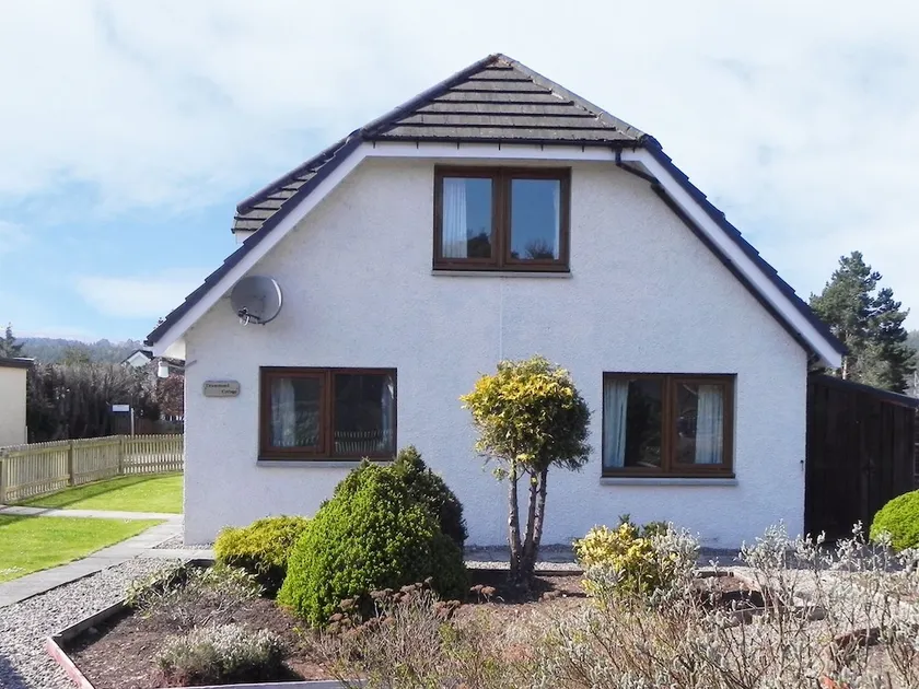 Drummond Cottage - Image 1
