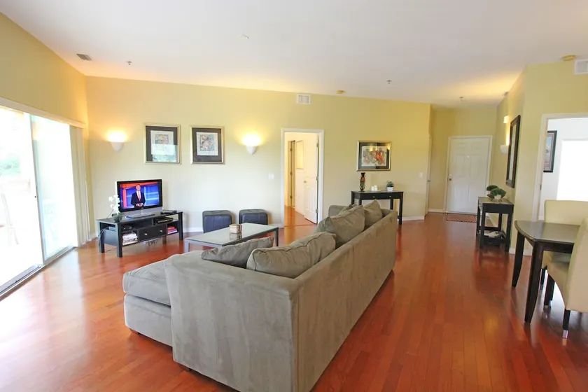 Condo Ravensbergen - Image 1
