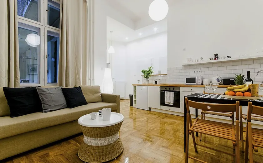 Mustard Apartment - Image 1