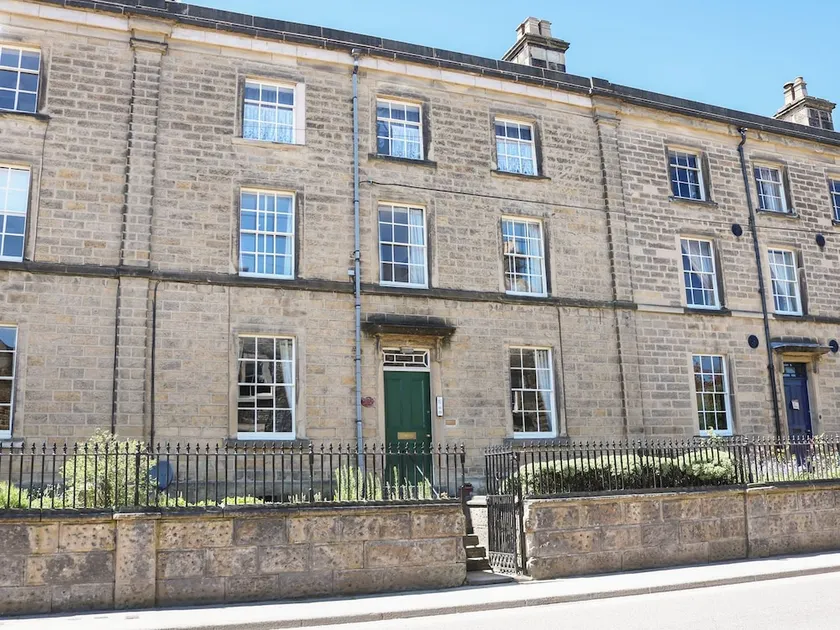 2 Regency House - Image 1