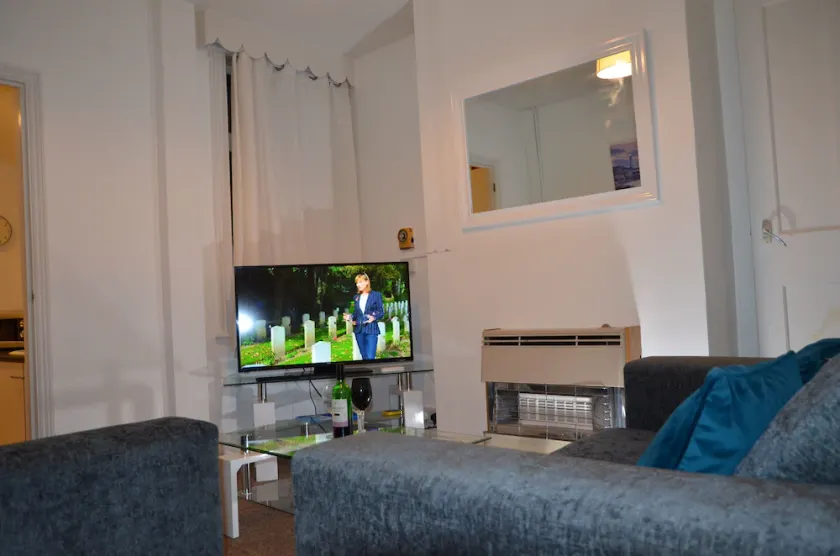 People Boxes Apartments - 74 Highbury - Image 1