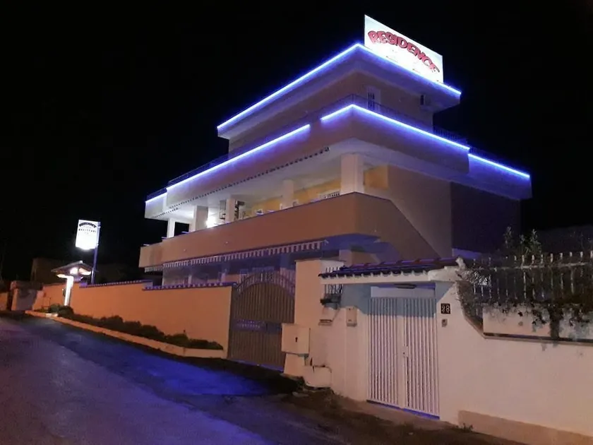 RESIDENCE MENE - Image 1