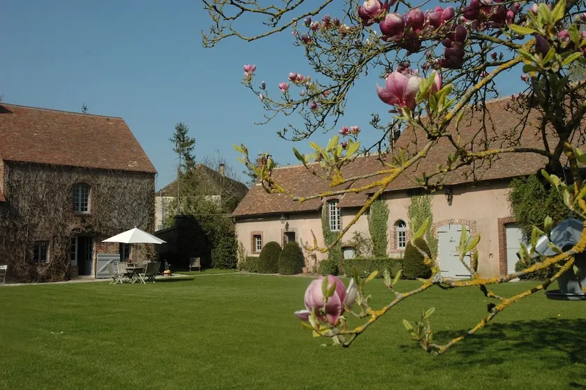 Le Moulin De La Ronce - Image 1
