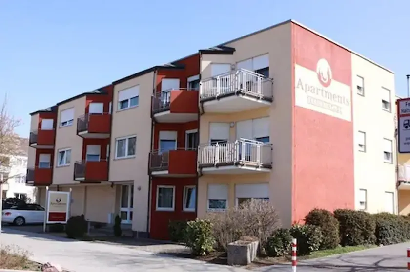 Apartments Seligenstadt - Image 1