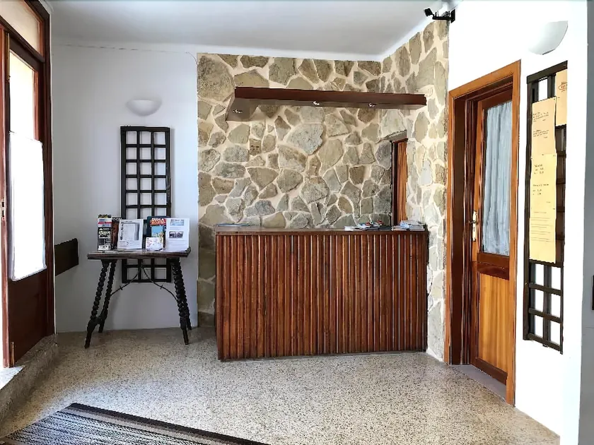 Hostal Marina - Image 1