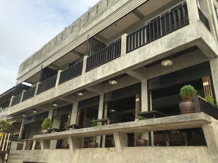 Bro&Sis Place - Image 1