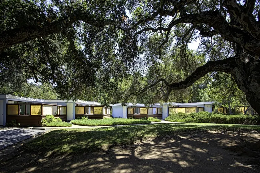 The Blue Sky Lodge - Image 1