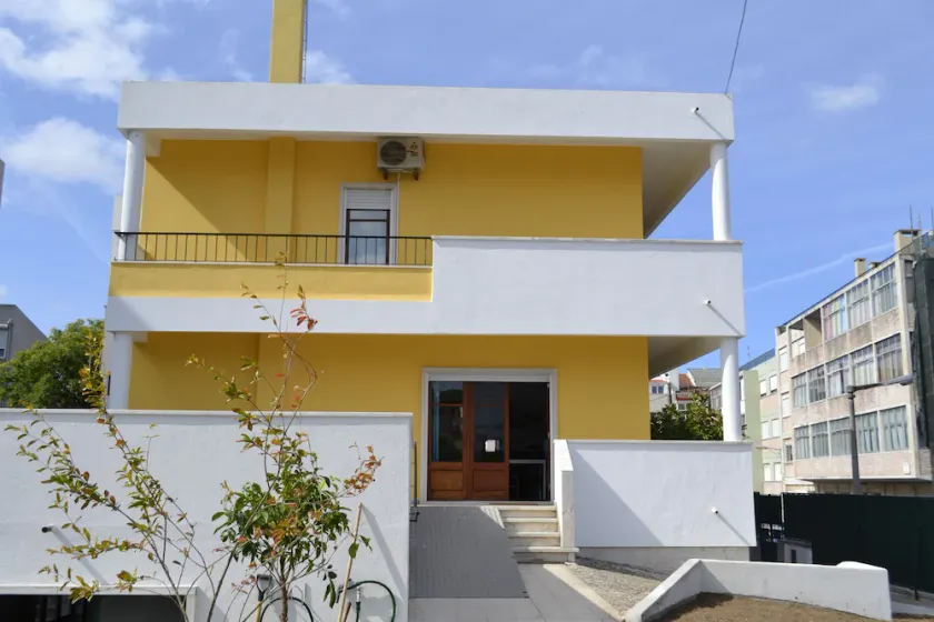 Casa Amarela Belém - Image 1