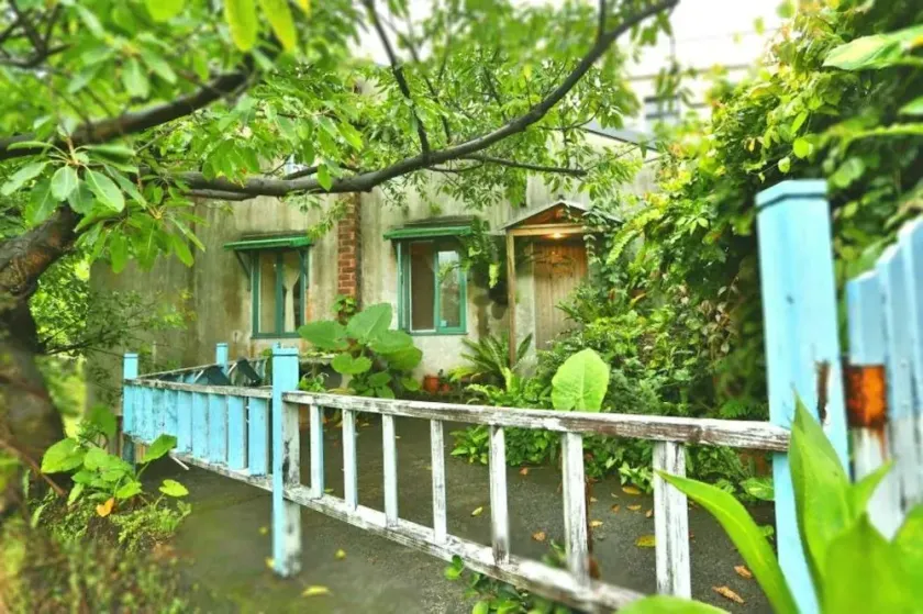 Moon River House - Image 1