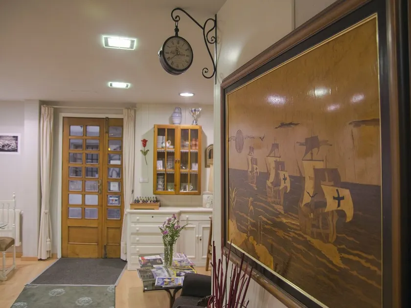 Hotel Tres Carabelas - Image 1