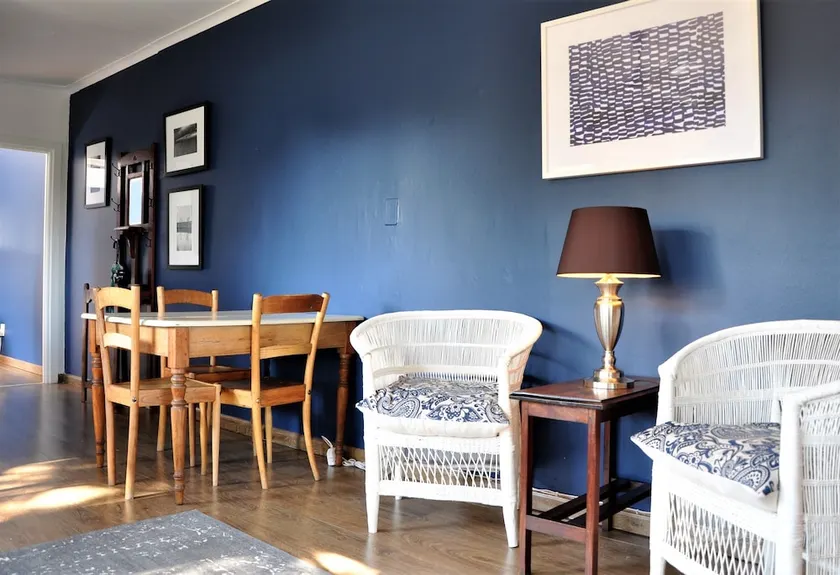 Ginnegaap Guesthouse - Image 1