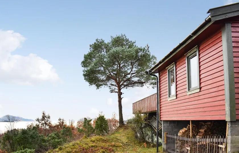 Stunning Home in Stord With 3 Bedrooms and Wifi - Image 1