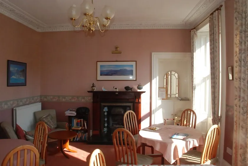 Birnam Guest House - Image 1