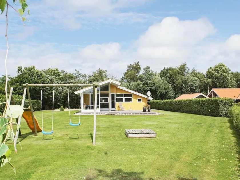 Alluring Holiday Home in Hemmet With Sauna - Image 1