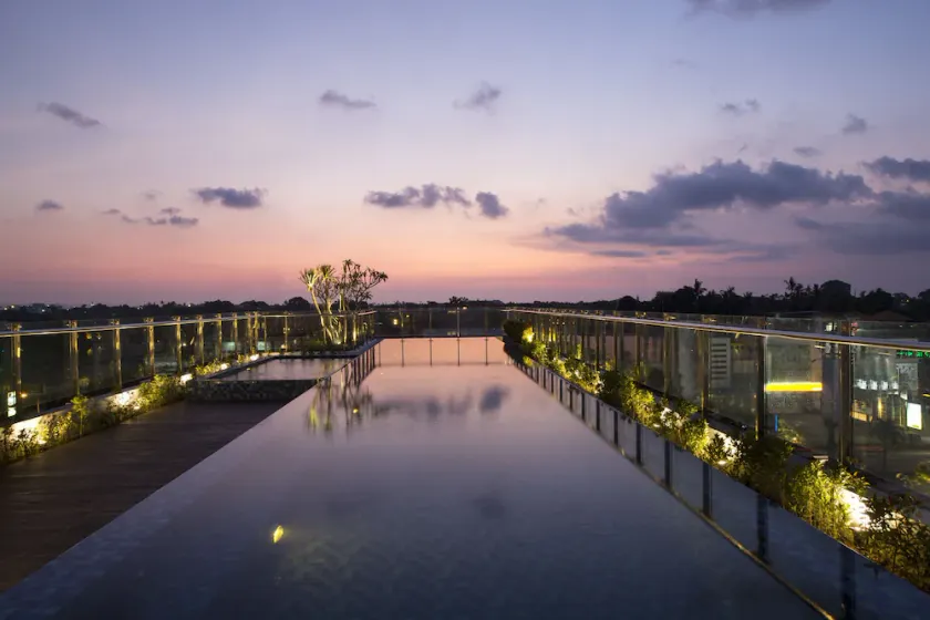 Hotel Santika Seminyak - Image 1