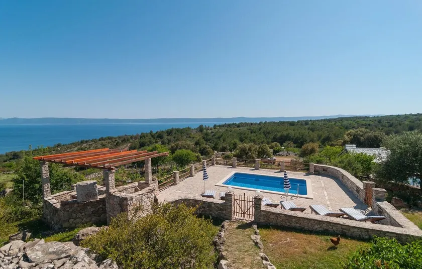 Beautiful Home in Selca With Private Swimming Pool, 3 Bedrooms and Outdoor Swimming Pool - Image 1