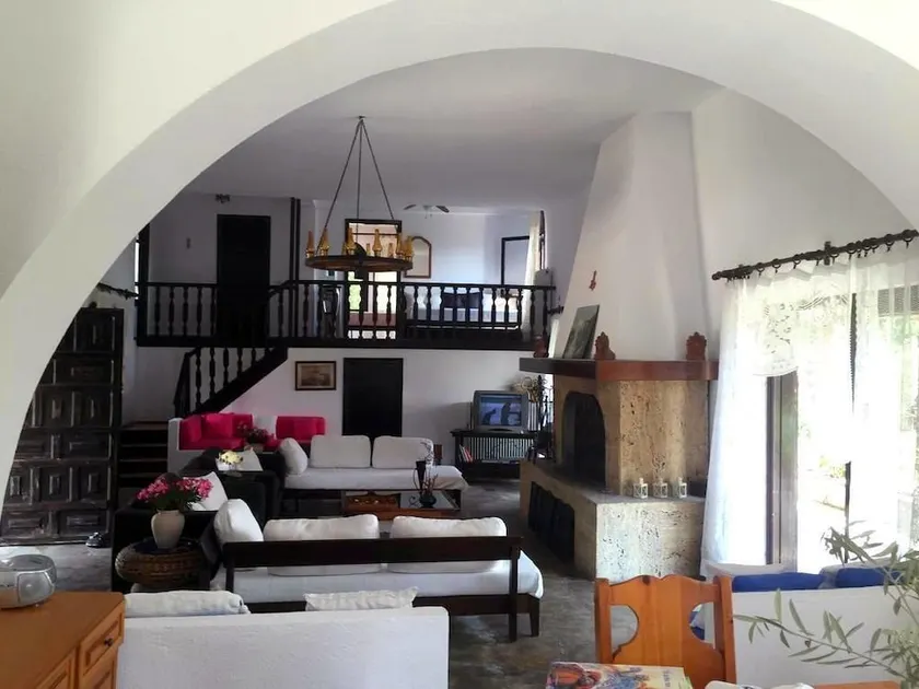 White Sand Villa - Image 1