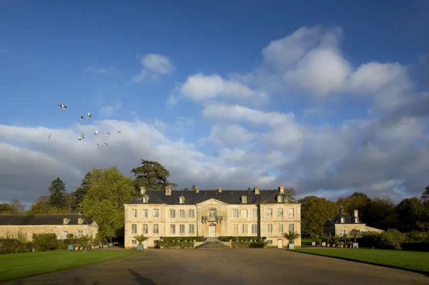 Chateau De Pont Rilly - Image 1