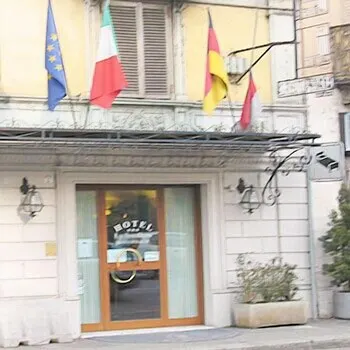 River Hotel - Image 1