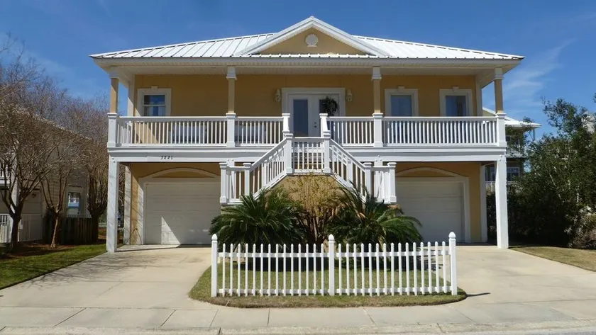 Orange Beach Waterfront - Image 1