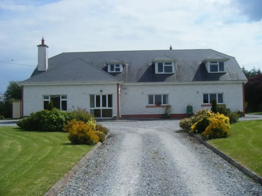 Dun Cromain Bed & Breakfast - Image 1