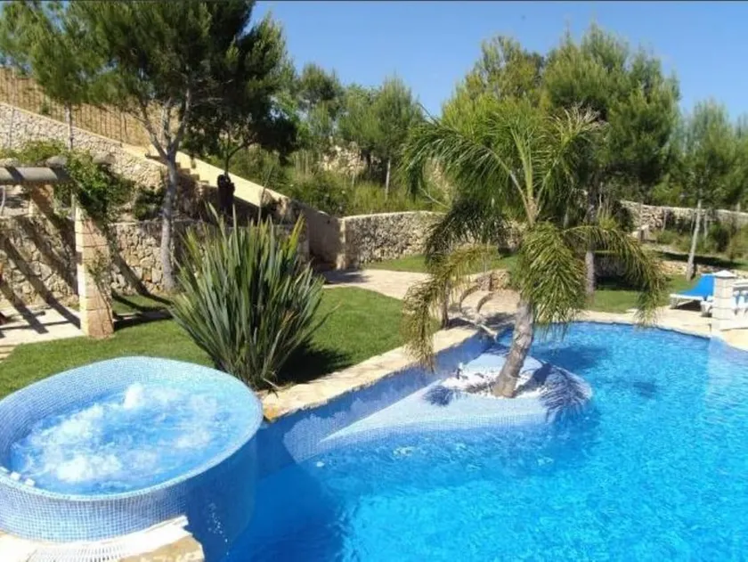Villa - 6 Bedrooms with Pool and WiFi - 103977 - Image 1