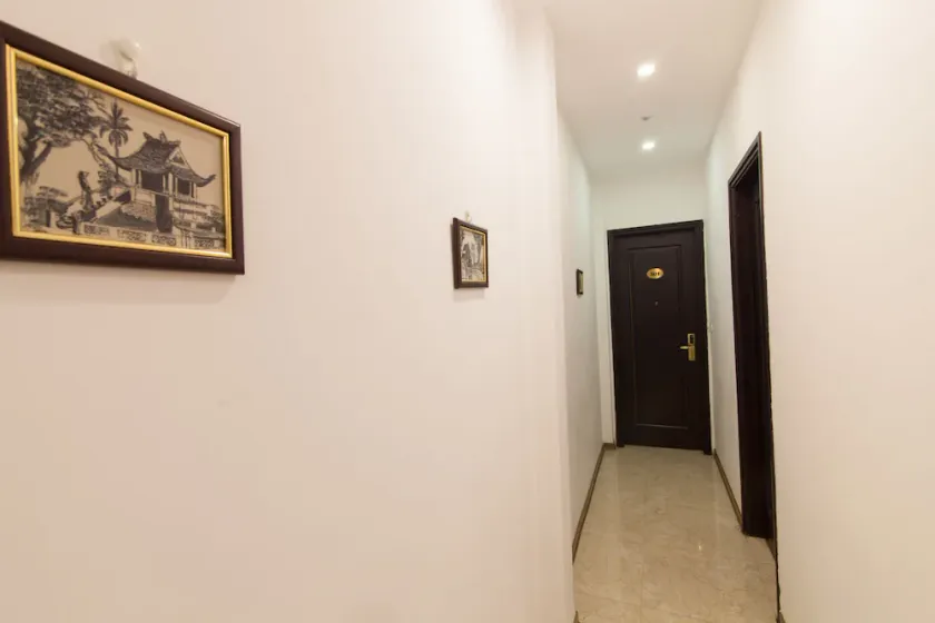 Hanoi Space Hotel - Image 1