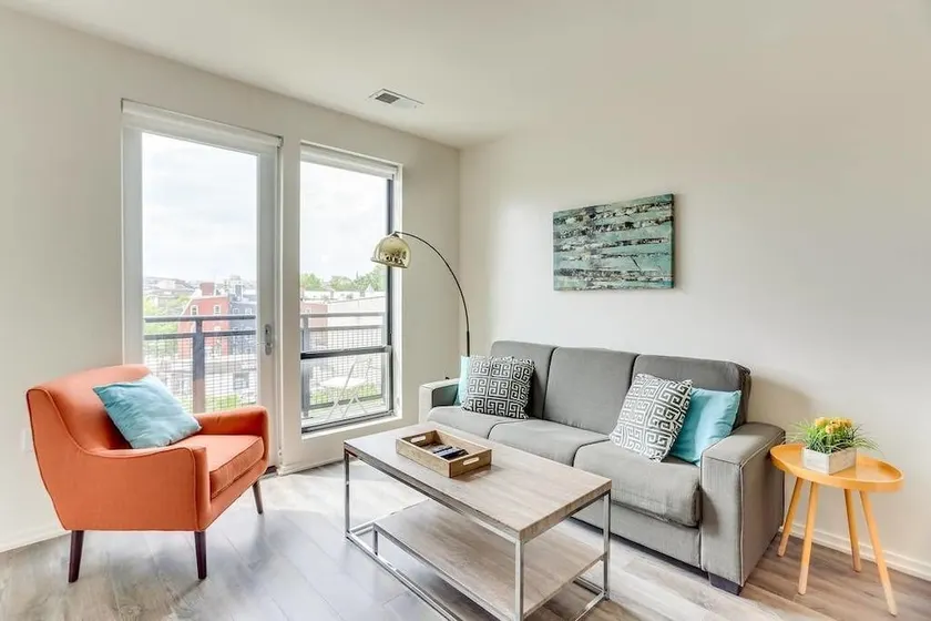Logan Square Corporate Rentals - Image 1