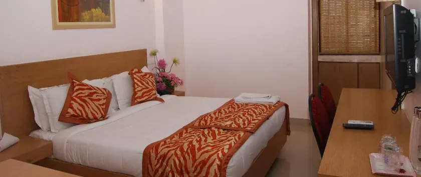 Halcyon Suites - Image 1