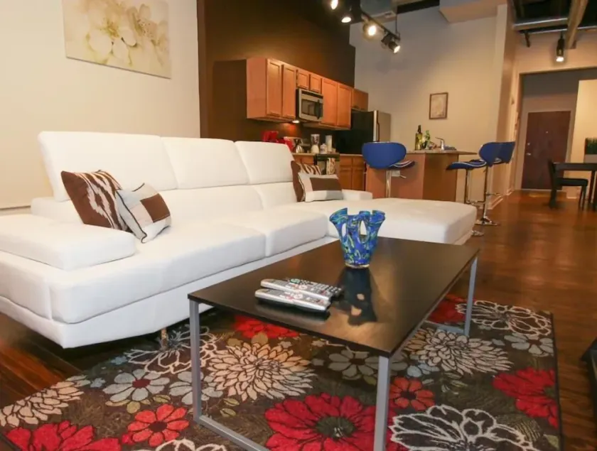 Renaissance Properties - 15 & Chestnut - Image 1