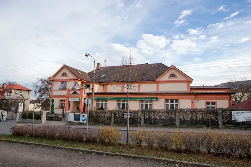 Hotel Lidovy dum - Image 1