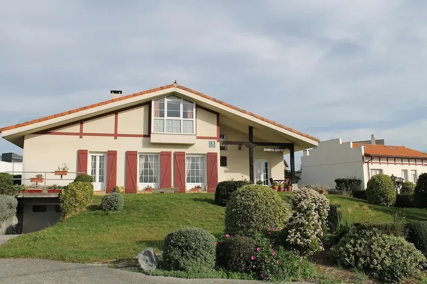 Casa Rural Zearreta Barri - Image 1