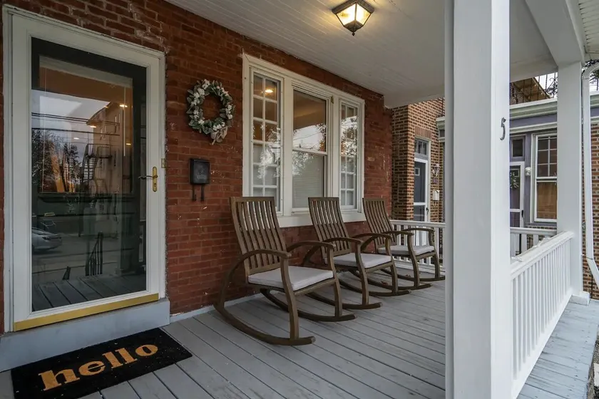 Charming Heart of Ardmore Home Sleeps 7 - Image 1