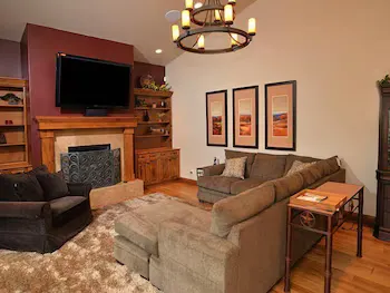 Intermountain Chalet - Image 1