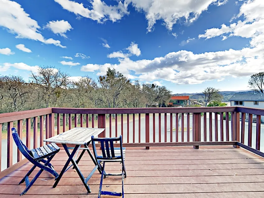Oak Shores 2br + Loft W/ Shared Pool & Mini Golf 2 Bedroom Home - Image 1