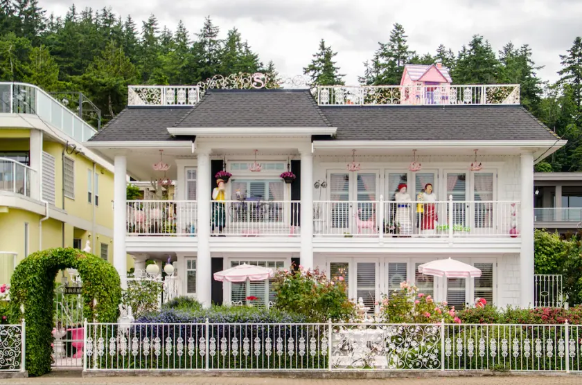 Deerfield House - Image 1