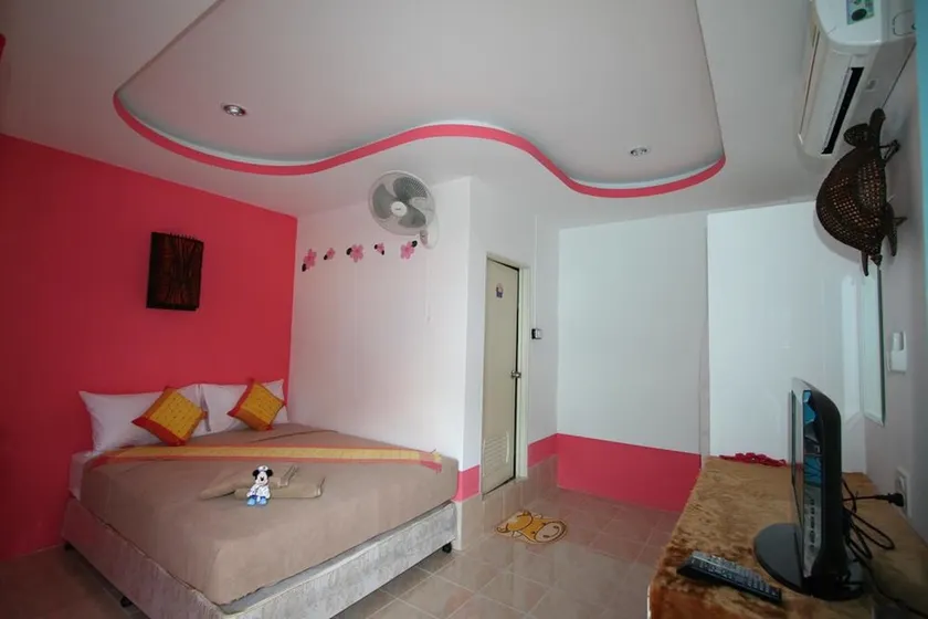 Mania Guesthouse - Image 1