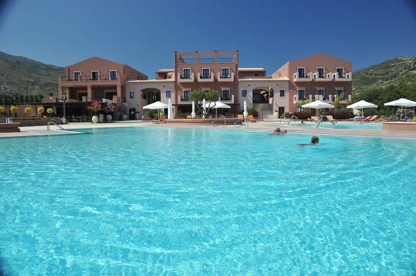 Utopia Resort & Spa - Image 1