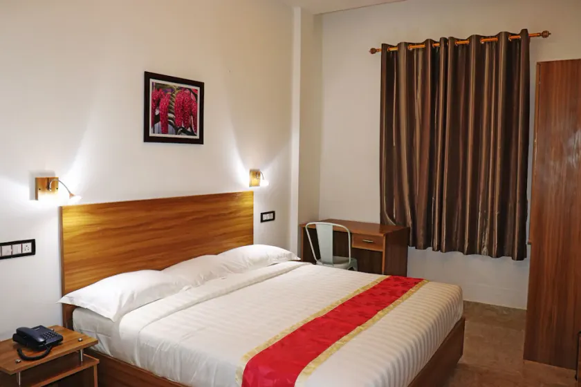 Gulnaar Guest House - Image 1