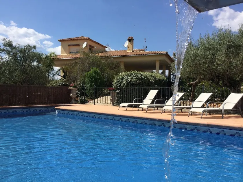 Child-friendly and Pet-friendly Villa in Chella With Private Swimming Pool - Image 1