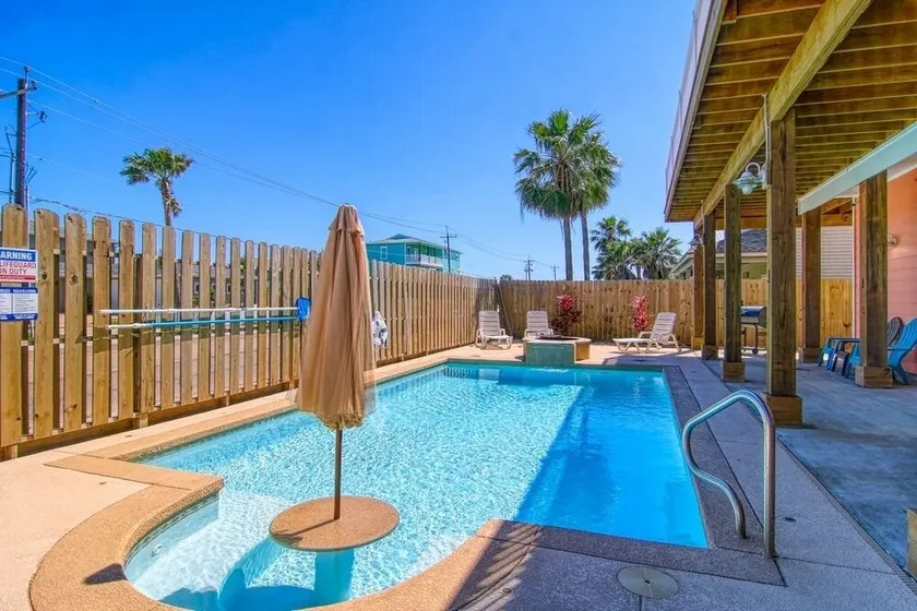 Coral Cottage - Image 1