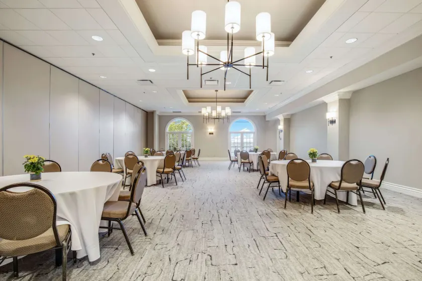 Heidel House Hotel and Conference Center, Ascend Hotel Collection - Image 1