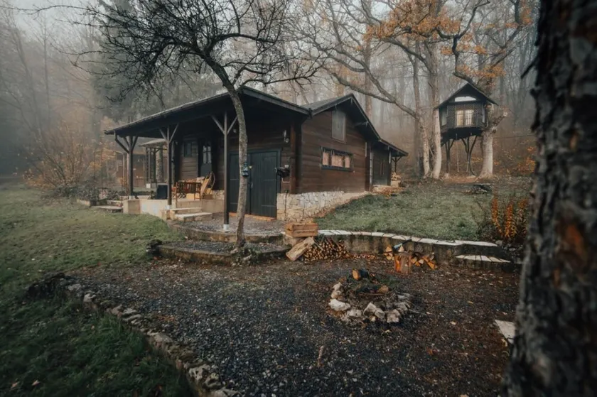 Ecolodge Le Grand Nichet - Image 1
