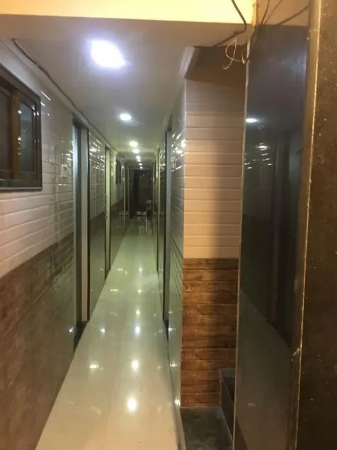 Hotel King Star Cst Mumbai - Image 1
