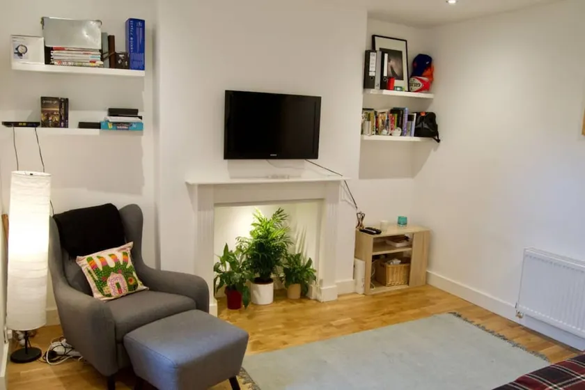 Classic 1 Bedroom Flat Sleeping 4 Charming Fulham - Image 1