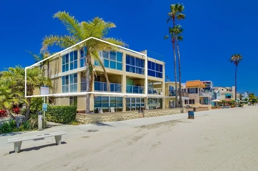 Waterfront Getaway 6 6 Bedroom Townhouse - Image 1