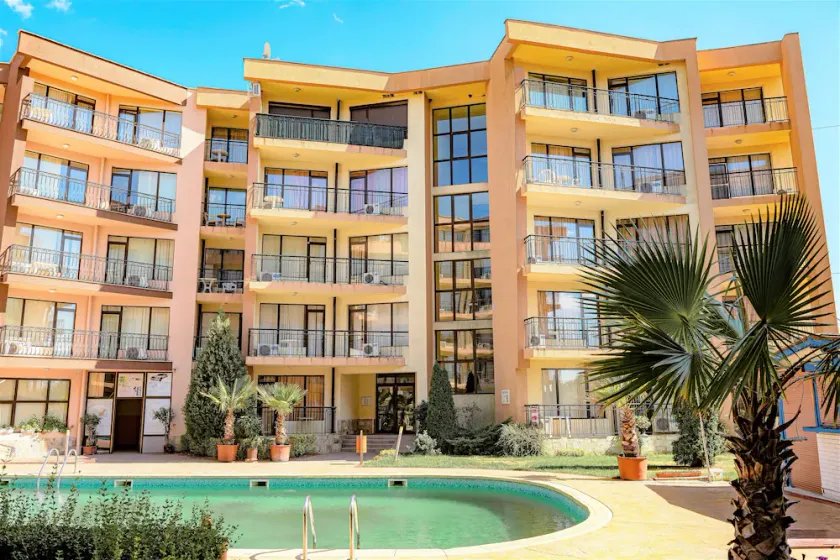 Sea Grace Aparthotel - Image 1