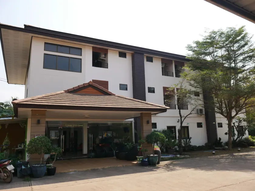 Live Inn - Image 1