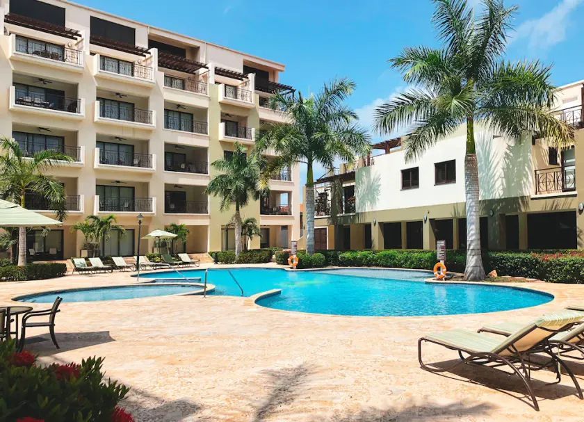 PalmAruba Condos - Image 1