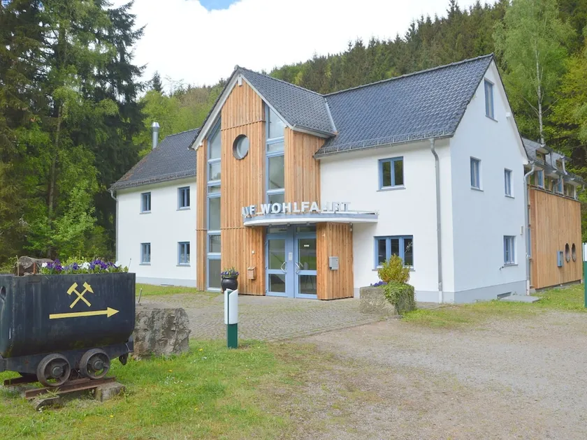 Modern Holiday Home in Hellenthal With Campfire Area - Image 1